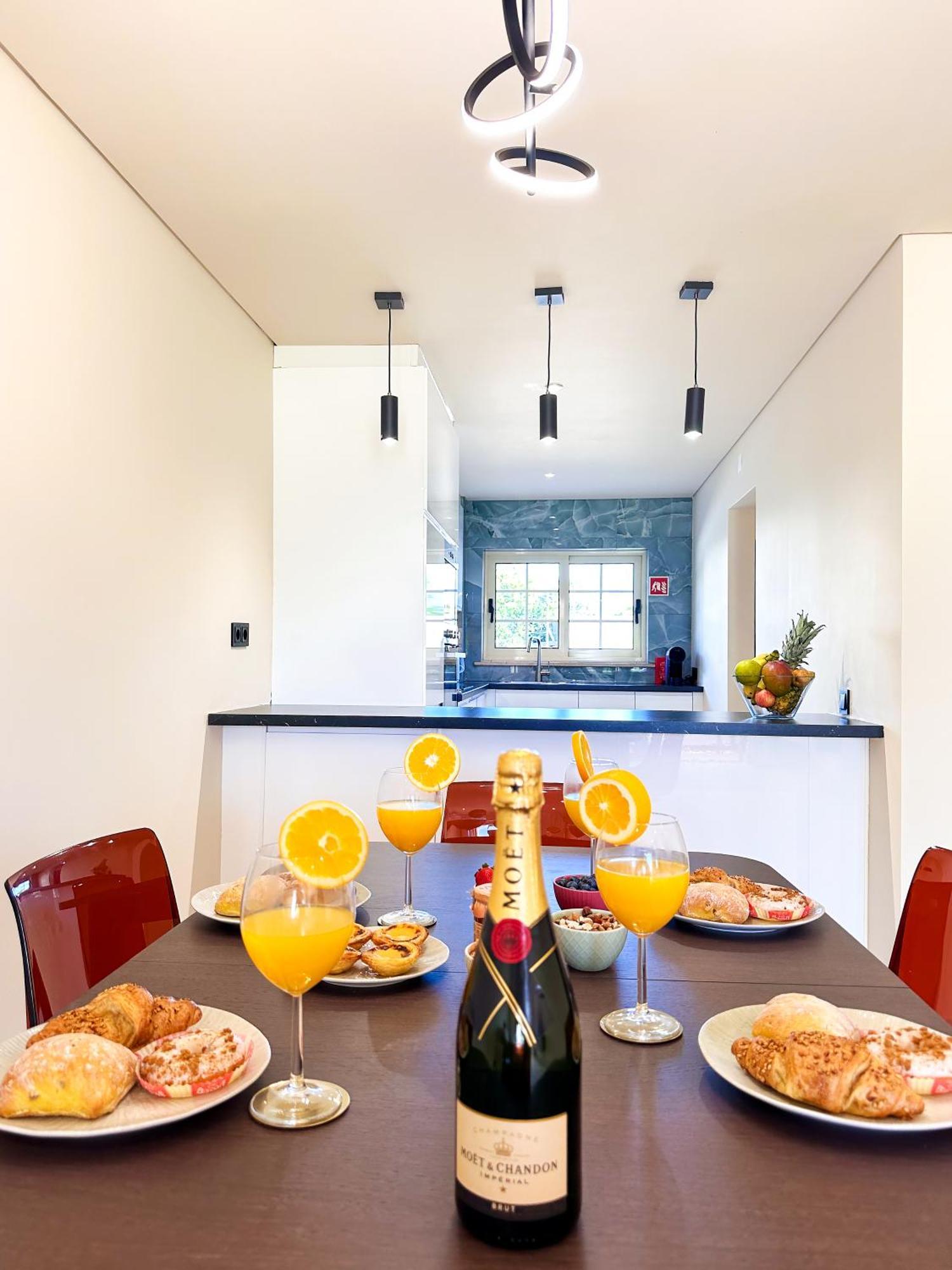 Oura Modern Poolside By Becherish Appartement Albufeira